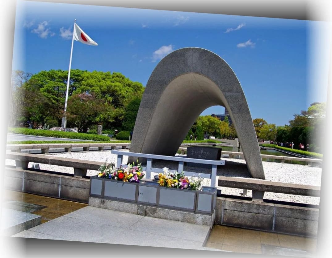 카스가_료칸_호텔_추모비_-_숙소에서_520m