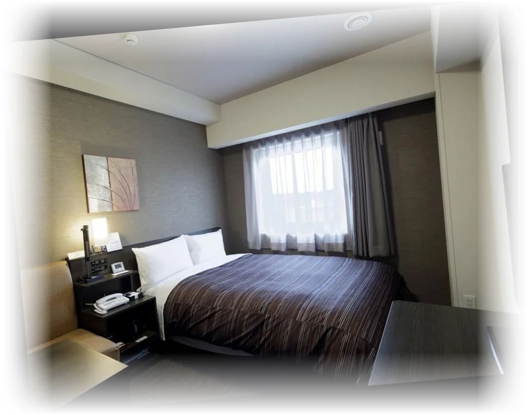 호텔_루트_인_치바_뉴타운_츄오에키마에_나리타_에어포트_엑세스라인_컴포트_더블룸_(금연)_-_침대