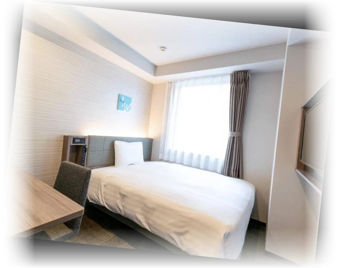 컴포트_호텔_나고야_신칸센구치_룸_(더블베드,_금연)_-_객실