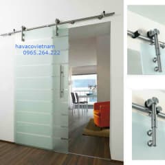 Cửa kính lùa treo 1 cánh