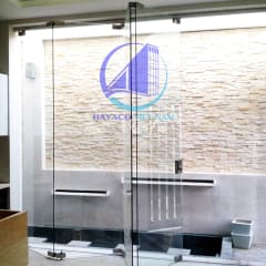 Kính cường lực - Cửa kính cường lực trượt xếp gấp
