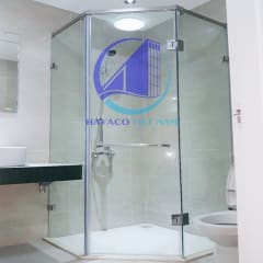 Cabin nhà tắm sử dụng cửa kính mở quay - Cửa kính cường lực nhà tắm - Cabin vách kính phòng tắm