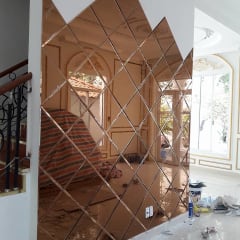 Những kiểu dáng ghép gương trang trí nghệ thuật thông dụng nhất hiện nay - Báo giá gương ốp treo tường trang trí nghệ thuật + Mẫu gương đẹp