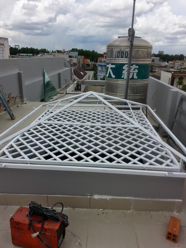 Thiết kế giếng trời hút gió, lấy ánh sáng - Ánh sáng vào nhà nhiều nhờ thiết kế giếng trời trên cầu thang đúng cách