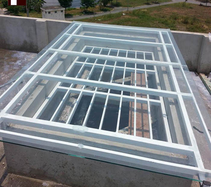 Kinh nghiệm làm giếng trời, các mẫu thiết kế giếng trời đẹp - Ánh sáng vào nhà nhiều nhờ thiết kế giếng trời trên cầu thang đúng cách