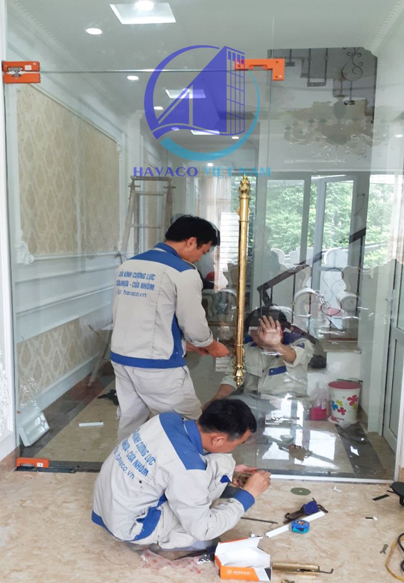 Kính cường lực là gì? Cửa kính cường lực chống trộm có tốt không - Cửa kính cường lực có bền không?