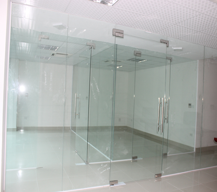 Cấu tạo cửa kính - Cần thanh lý cửa kính cường lực cũ có ai mua không?