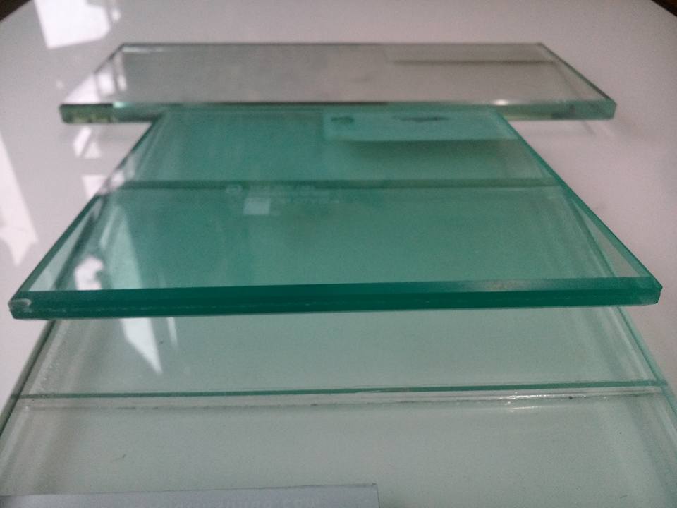 Kính Việt Nhật là gì - Nhận biết kính cường lực Việt Nhật