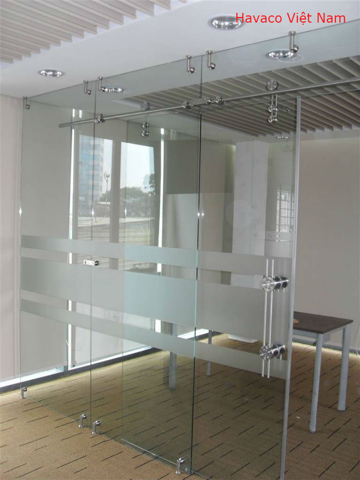 Cửa kính trượt treo