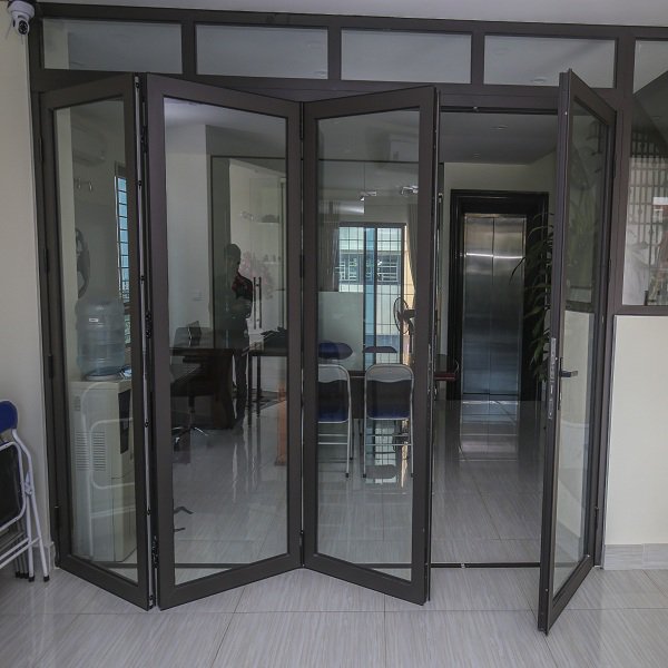 So sánh cửa nhôm Xingfa và Việt Pháp