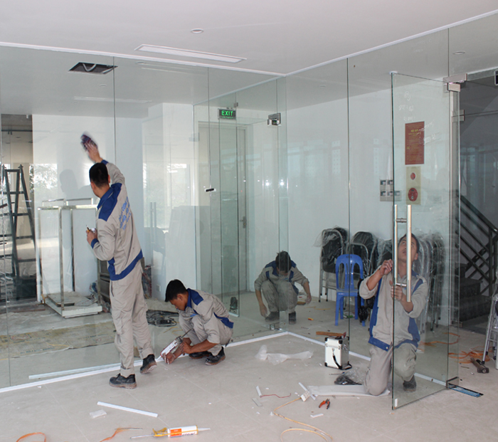 Đơn vị cung cấp cửa kính, vách kính ngăn phòng Hà Nội - Cửa kính cường lực văn phòng