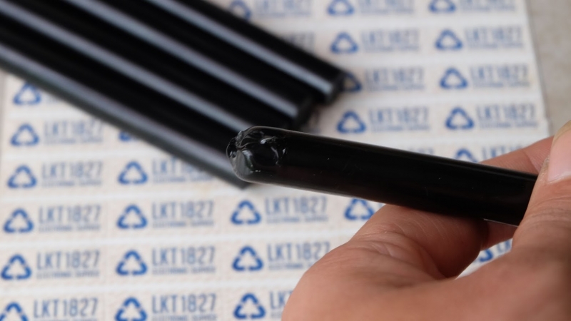 Hướng dẫn sử dụng keo dán kính silicon màu đen - Bạn có biết keo silicon màu đen?