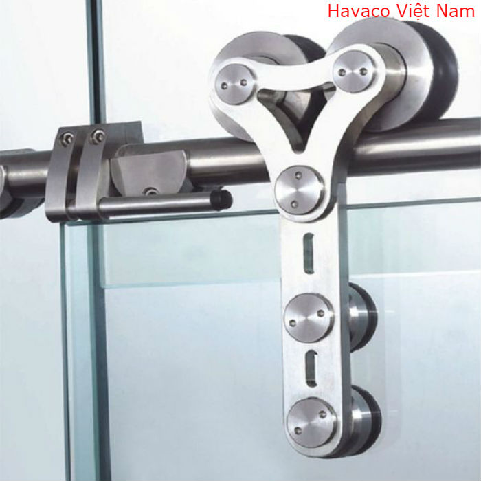 Cửa kính cường lực lùa ray nhôm bao gồm các phụ kiện: - Phụ kiện cửa kính lùa treo