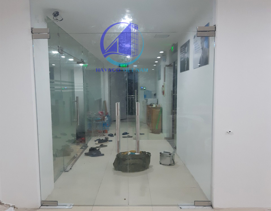 Mẫu cửa kính cường lực đẹp nhất năm 2023 - Cửa kính cường lực quận Nam Từ Liêm