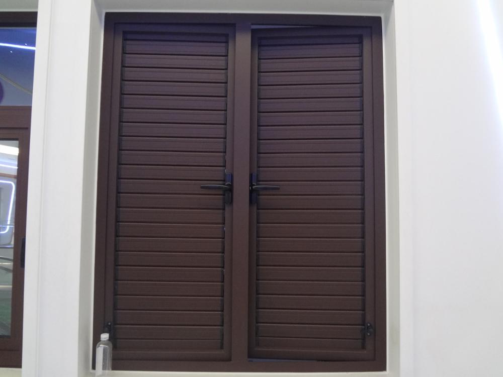 Cửa chớp nhôm Xingfa là gì? - Cửa chớp nhôm cố định Xingfa