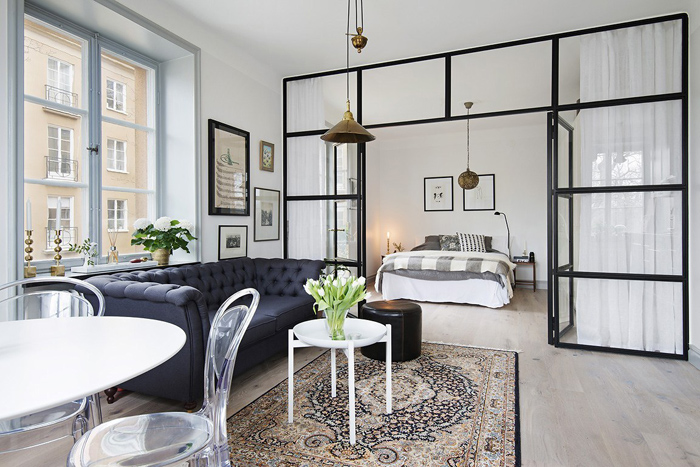 Vách nhôm kính ngăn phòng ngủ và phòng khách