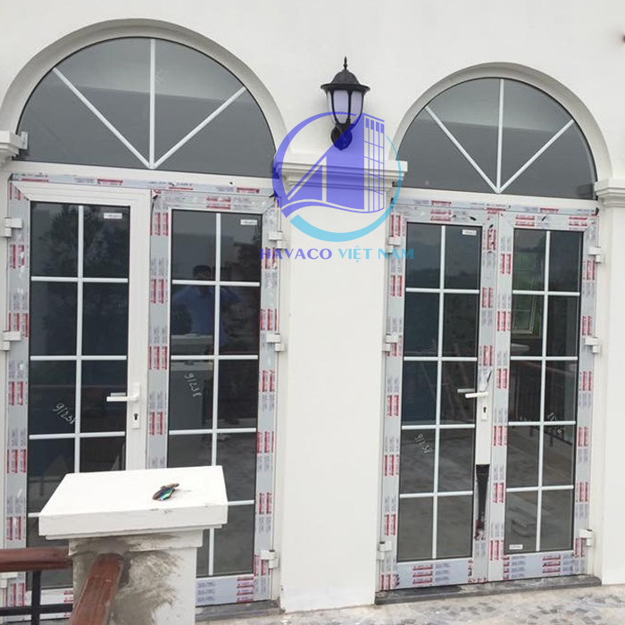 Cửa nhôm sơn tĩnh điện là gì? - Cửa nhôm kính sơn tĩnh điện có bền không?