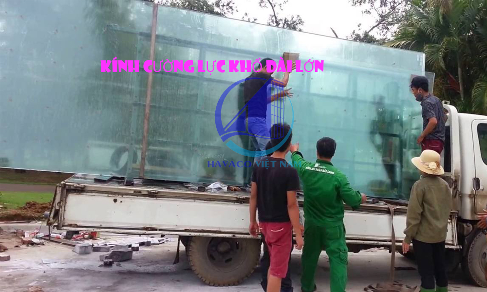 Giá kính cường lực phổ biến trên thị trường - Kích thước khổ kính cường lực lớn nhất là bao nhiêu?
