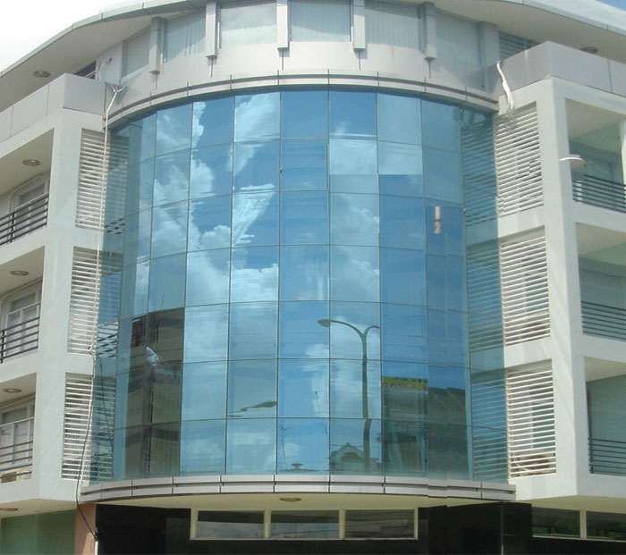 Vách ngăn kính cường lực phòng khách, mặt tiền - Vách ngăn kính cường lực