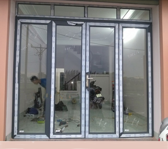 Mẫu cửa kính cường lực khung nhôm - [Tuyệt Đẹp] Các mẫu cửa kính cường lực phòng khách