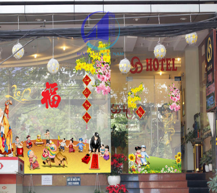 Trang trí quán cafe, shop thời trang, văn phòng - Cách trang trí cửa kính quán cafe độc đáo và ấn tượng có 1 không 2.