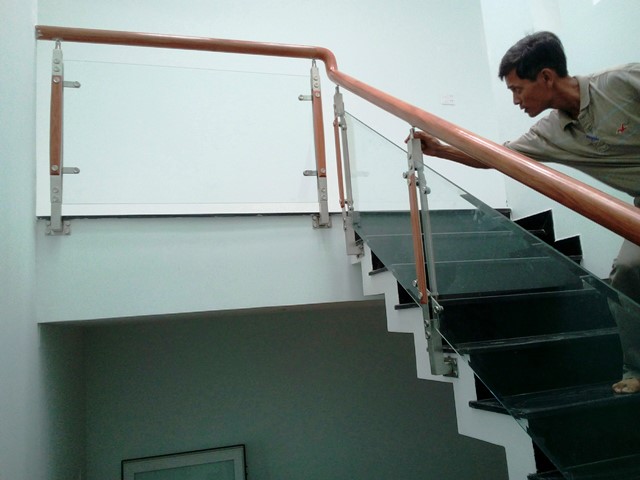 Kích thước tay vịn cầu thang - Nên để chiều cao tay vịn cầu thang như thế nào.