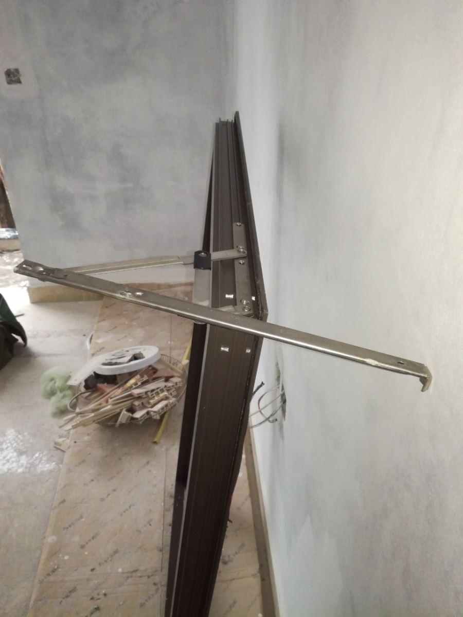 Cách lắp bản lề cửa nhôm - Cách lắp bản lề chữ A nhanh chóng