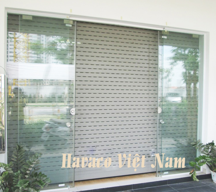 Cửa kính cường lực trượt treo