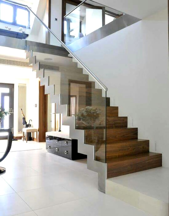 Lan can cầu thang kính cường lực