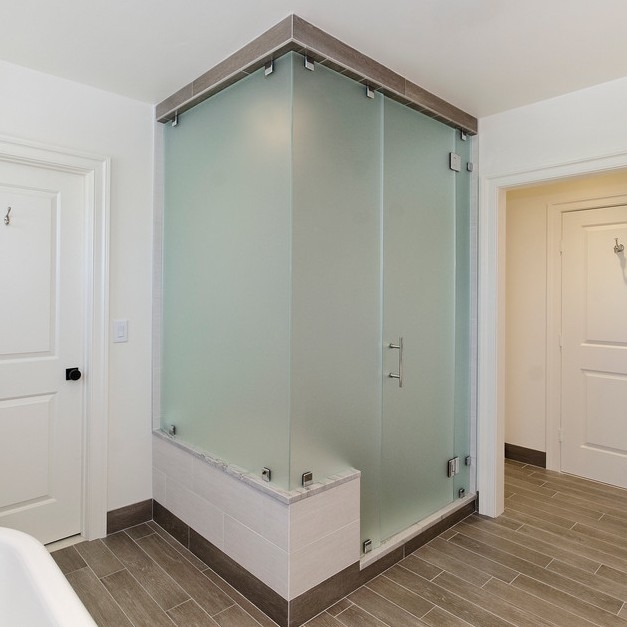 Ứng dụng và ảnh thực tế - Kính mờ phun cát hoa văn nghệ thuật đẹp tinh tế