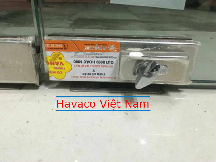 Khóa sàn cửa