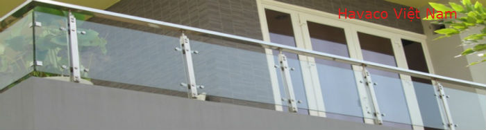 Lan can kính ban công tay vịn inox