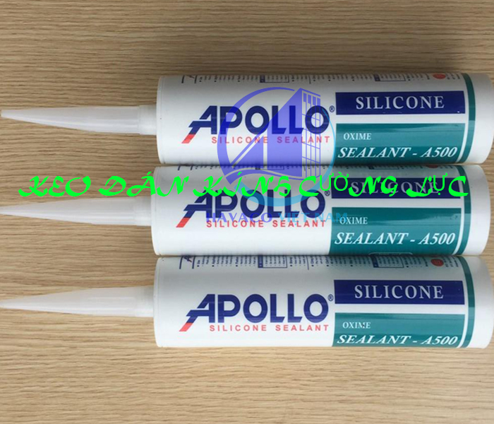 Không gian ứng dụng thực tế của Keo dán kính cường lực ngoài trời khác trong nhà không?