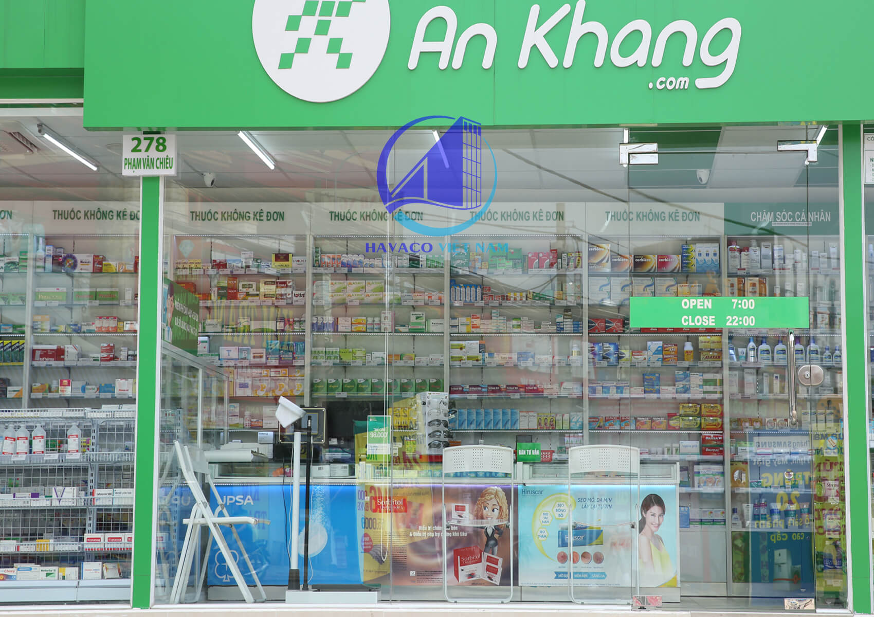 Không gian ứng dụng thực tế của 5+ mẫu cửa kính quầy thuốc đẹp, rẻ, tiện lợi nhất