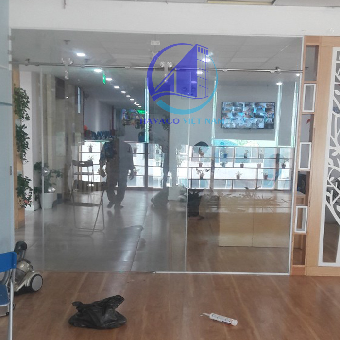 Checklist nghiệm thu và hoàn thiện liên quan Cửa kính cường lực quận Cầu Giấy