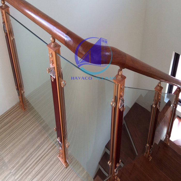 Không gian ứng dụng thực tế của Tay vịn cầu thang gỗ kính