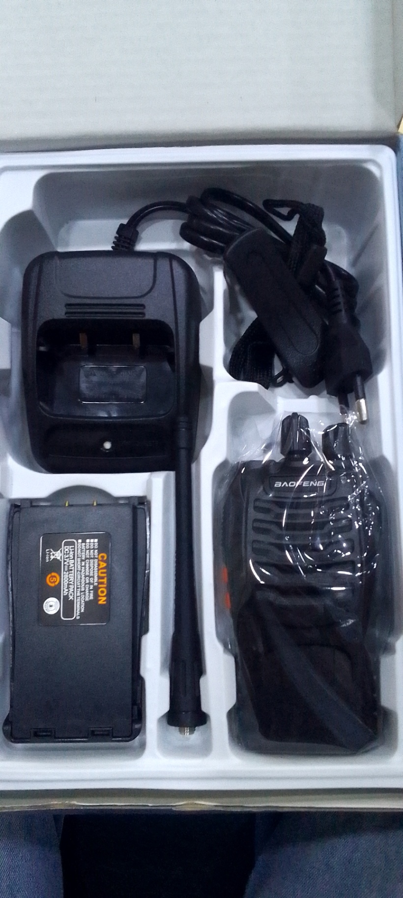 BAOFENG WALKIE TALKIE - Image 3