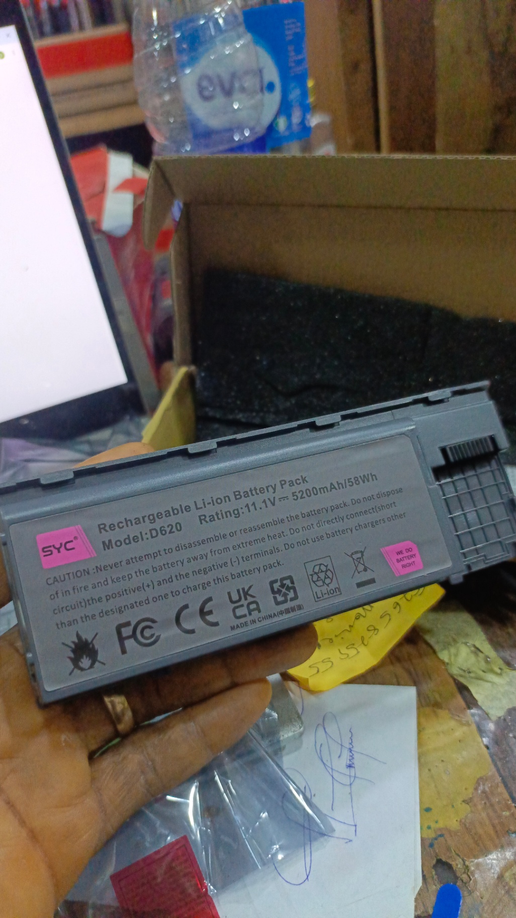 Dell D620 laptop battery, 5200mAh, 58WH, original Brand new high capacity battery.