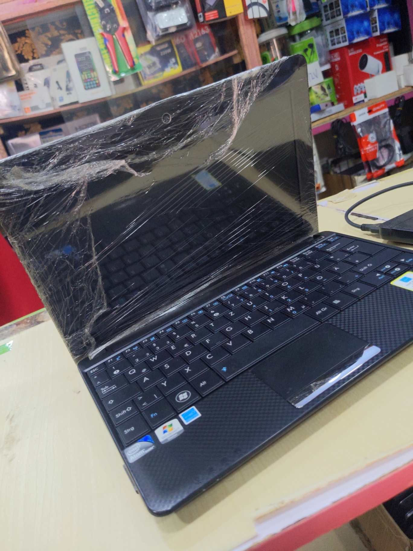 Asus Mini Laptop, Dual Core,250GB HDD,2GB RAM - Image 3