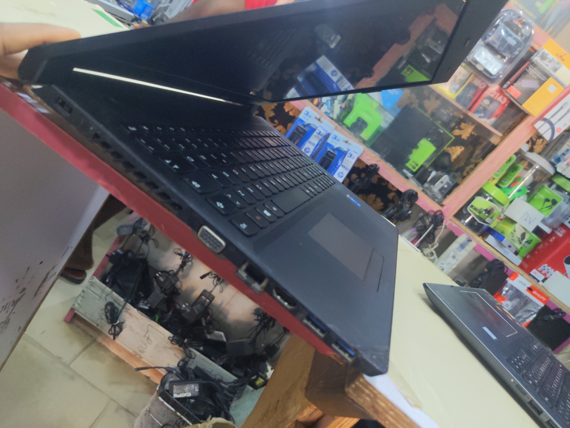 Lenovo laptop, Core i3, 500GB HDD,4GB RAM - Image 5