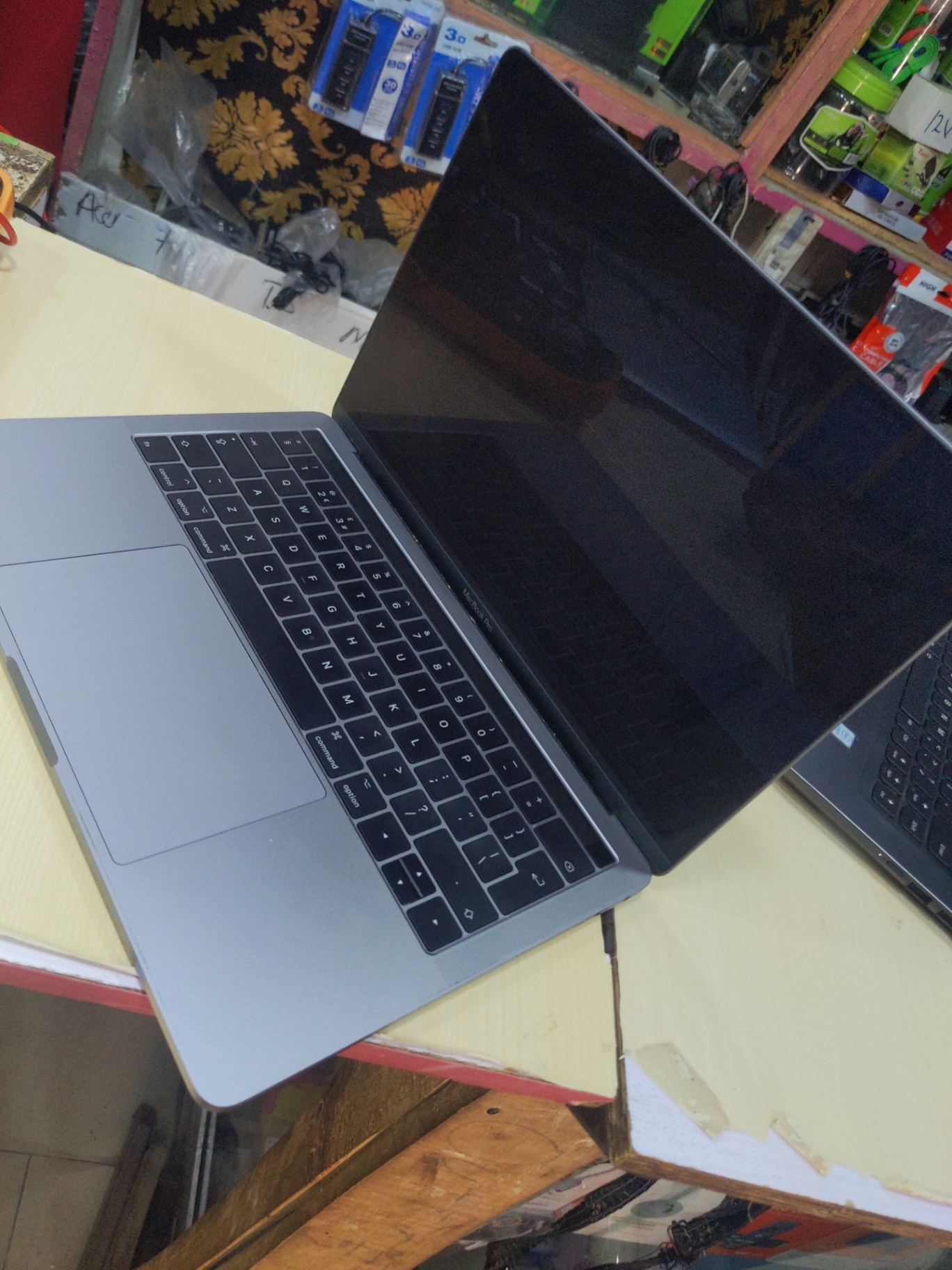 MacBook Pro ,1TB SSD, Core i7,16GB RAM - Image 5