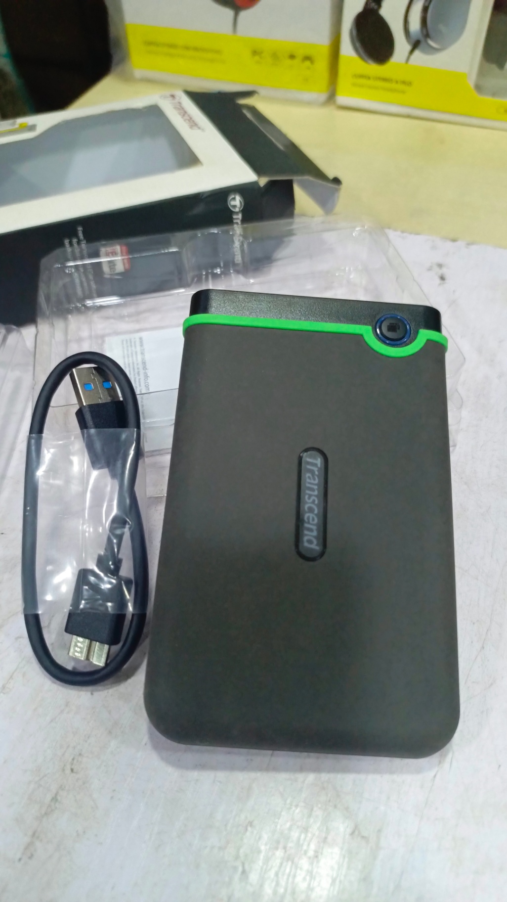 WD 2TB EXTERNAL HDD STORAGE. 3.0 USB. Western DigitalINTERFACE - Image 2