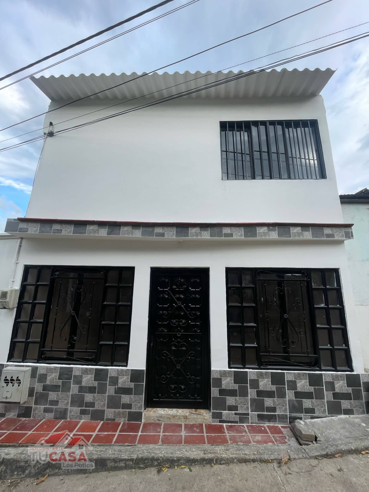 Se Vende Económica Casa en Pisarreal, Los Patios