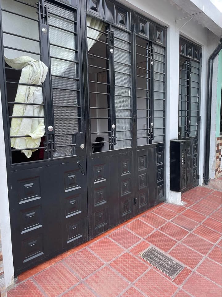 Casa en Los Patios barrio 12 de Octubre