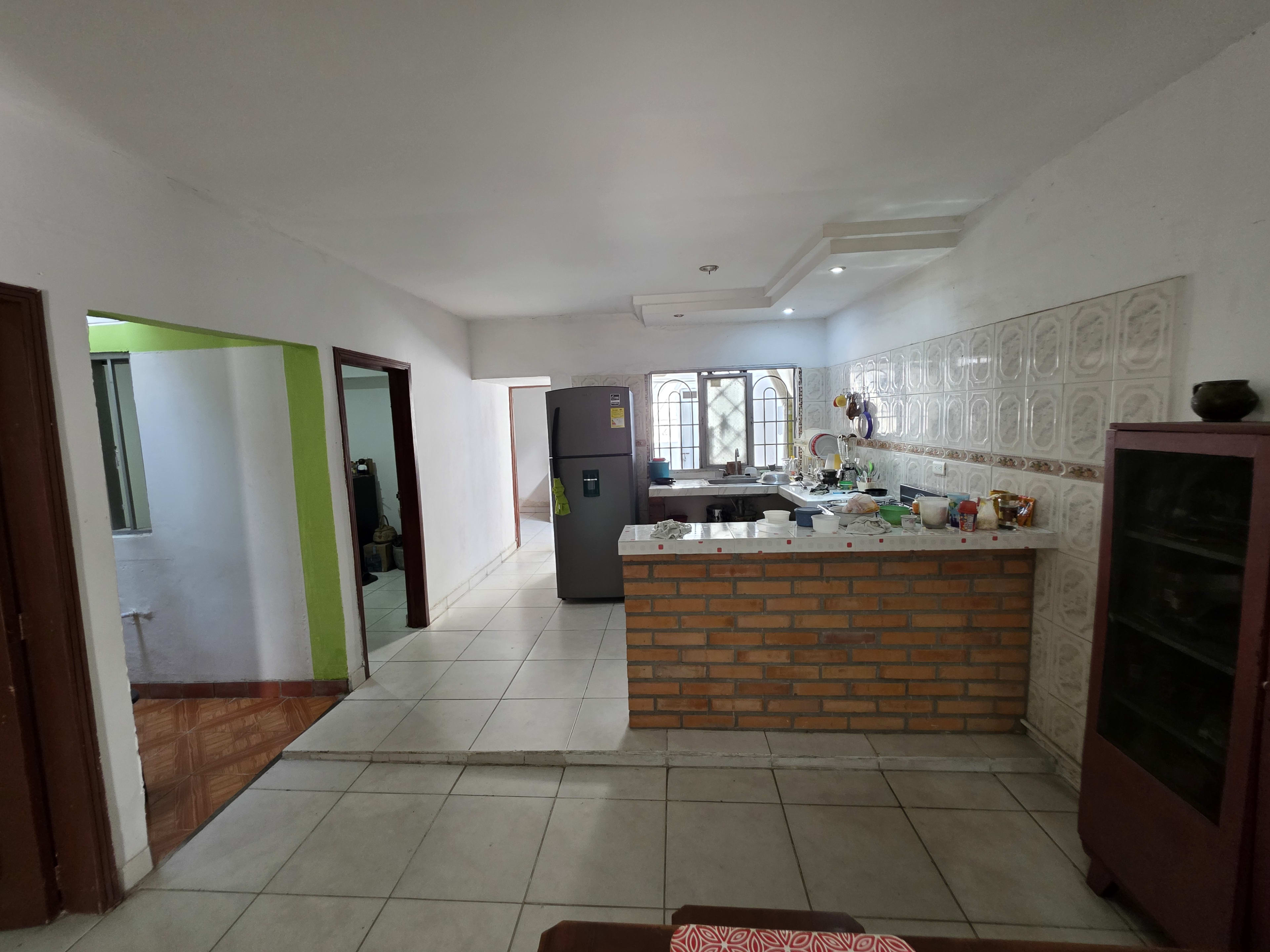Casa con aparta estudio en La Cordialidad – Los Patios