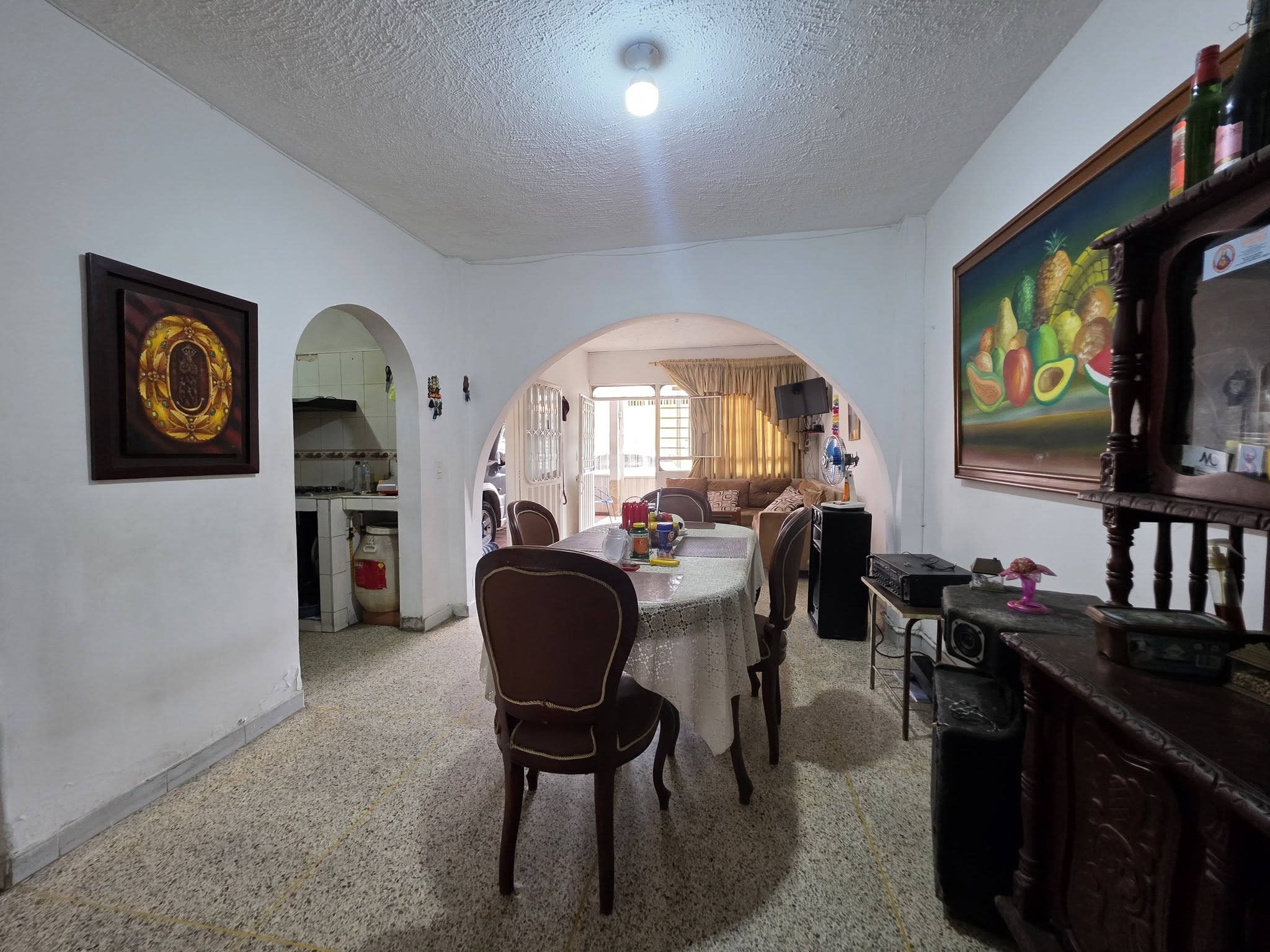 Casa en venta de 3 pisos en barrio Videlso – Los Patios - Foto 8