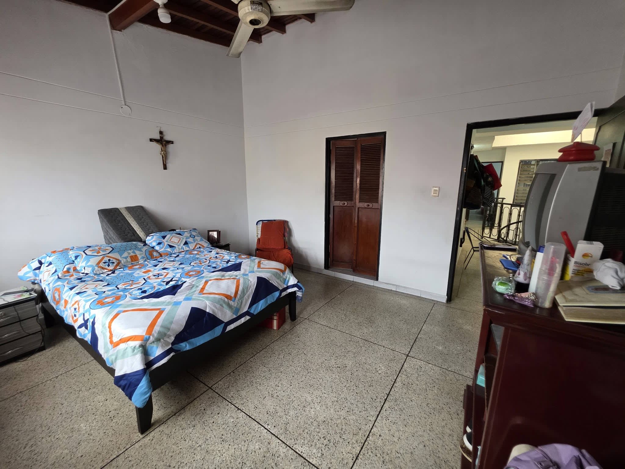 Casa en venta de 3 pisos en barrio Videlso – Los Patios - Foto 15