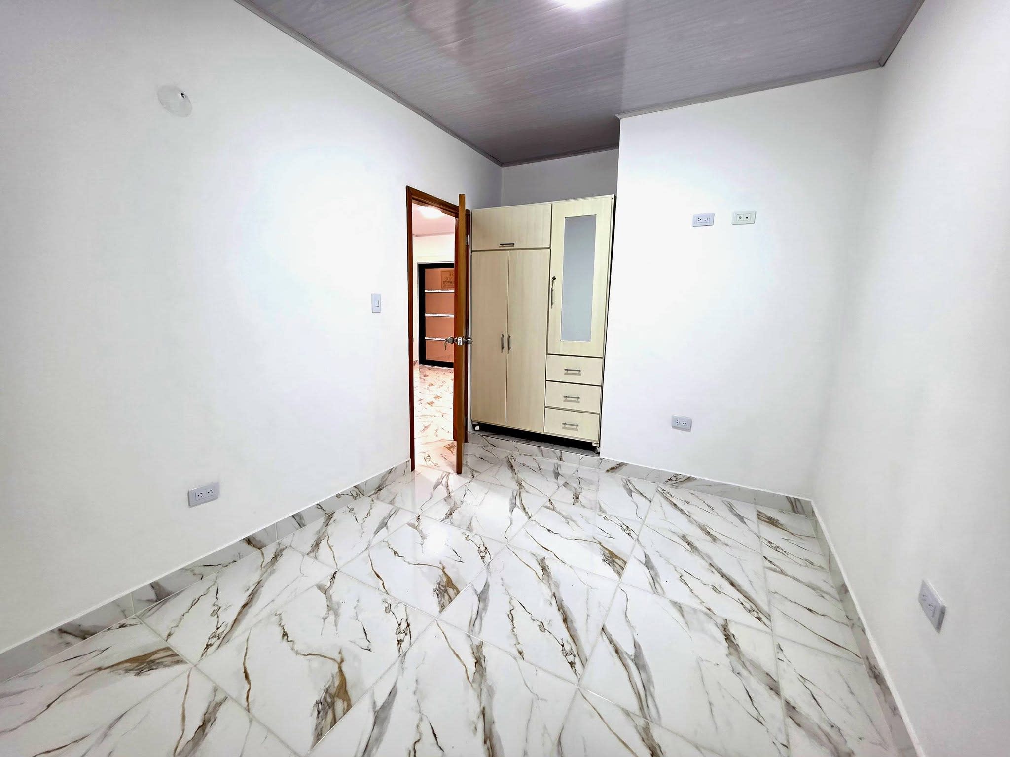 Casa en Venta en Los Patios — 96m², 3 Habitaciones, Totalmente Terminada - Foto 9