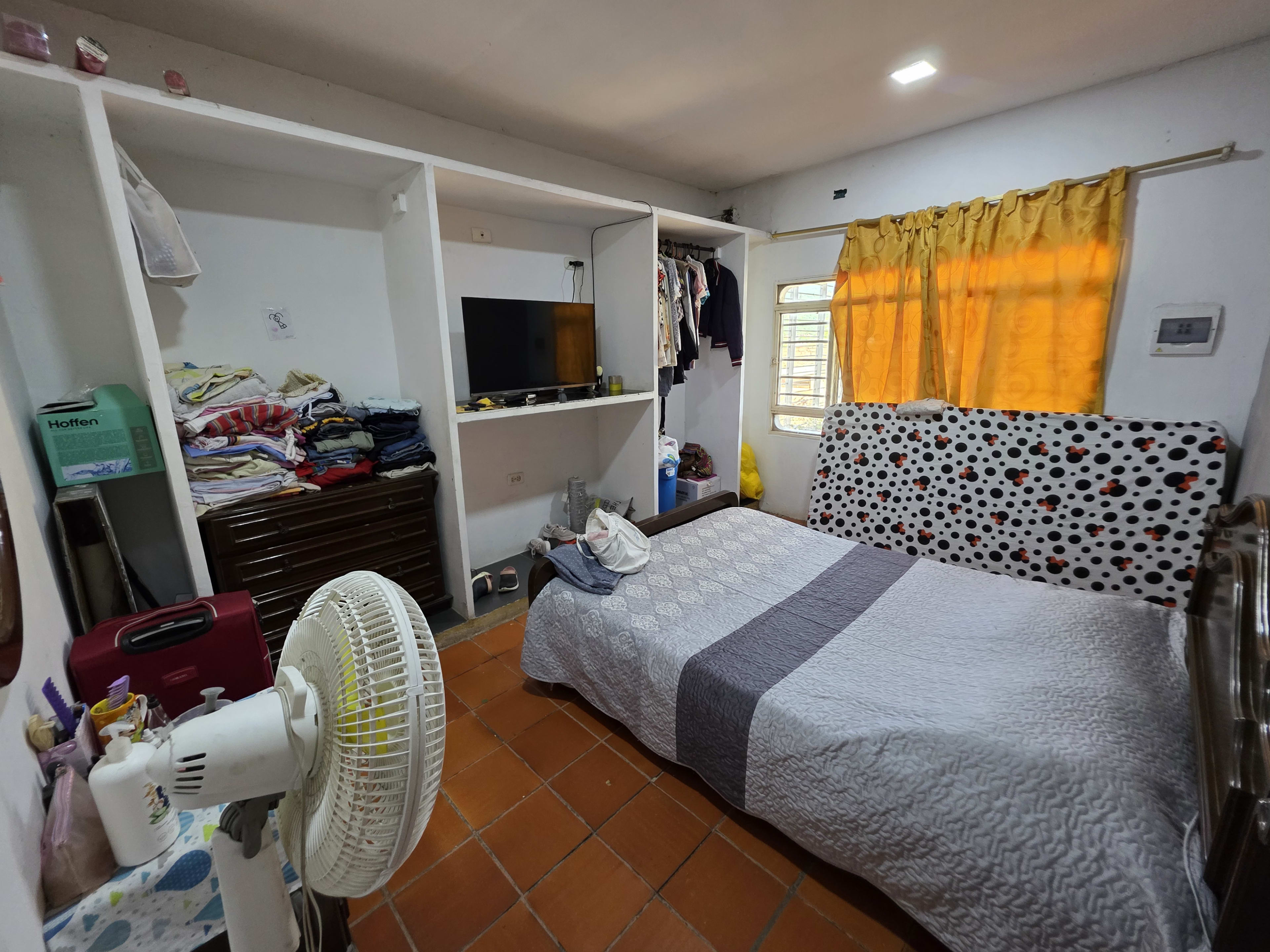 Casa en Venta en Llanitos, Los Patios — 300m² con Patio Amplio y Garaje - Foto 5