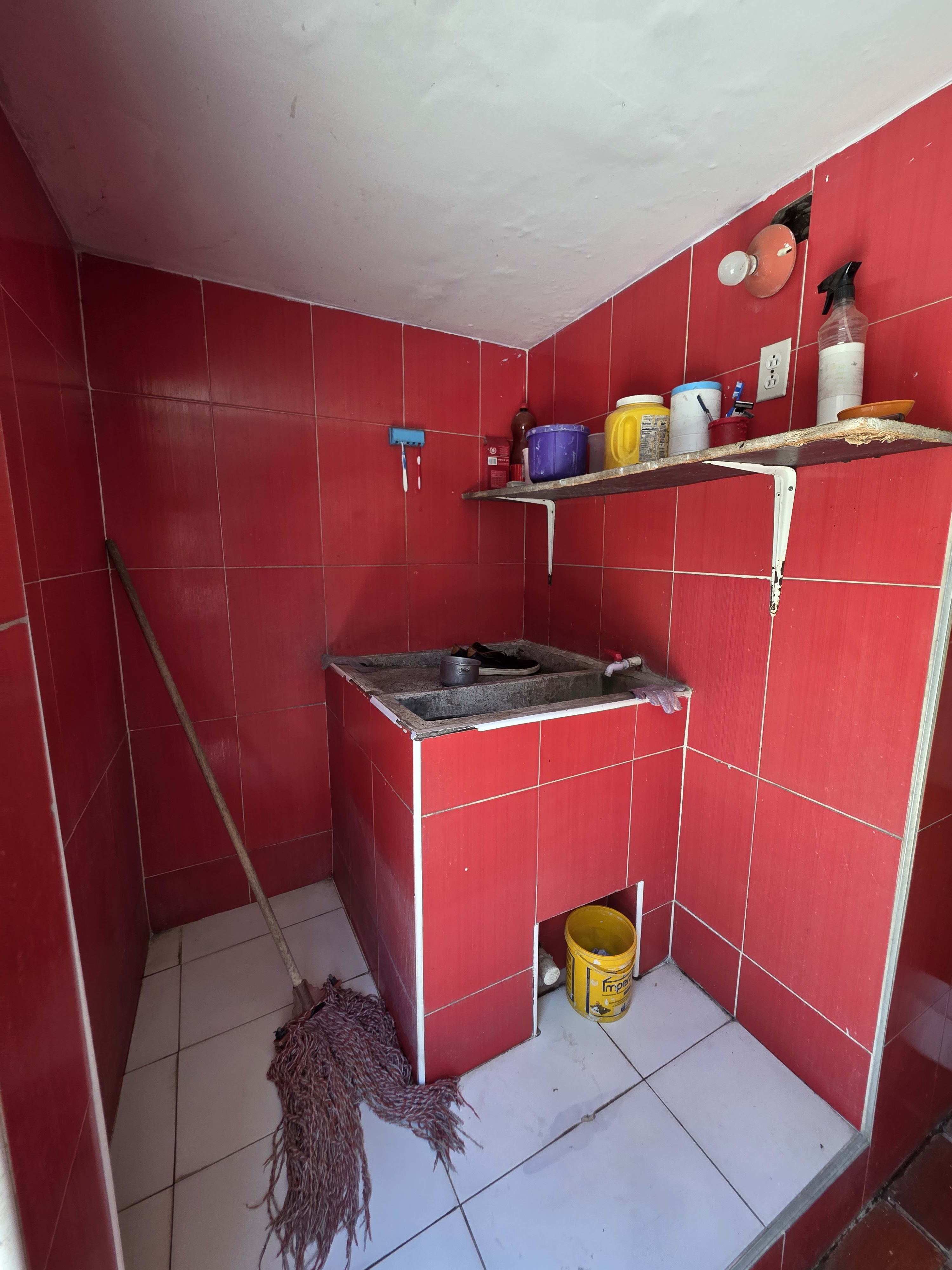 Casa en Venta en Llanitos, Los Patios — 300m² con Patio Amplio y Garaje - Foto 10